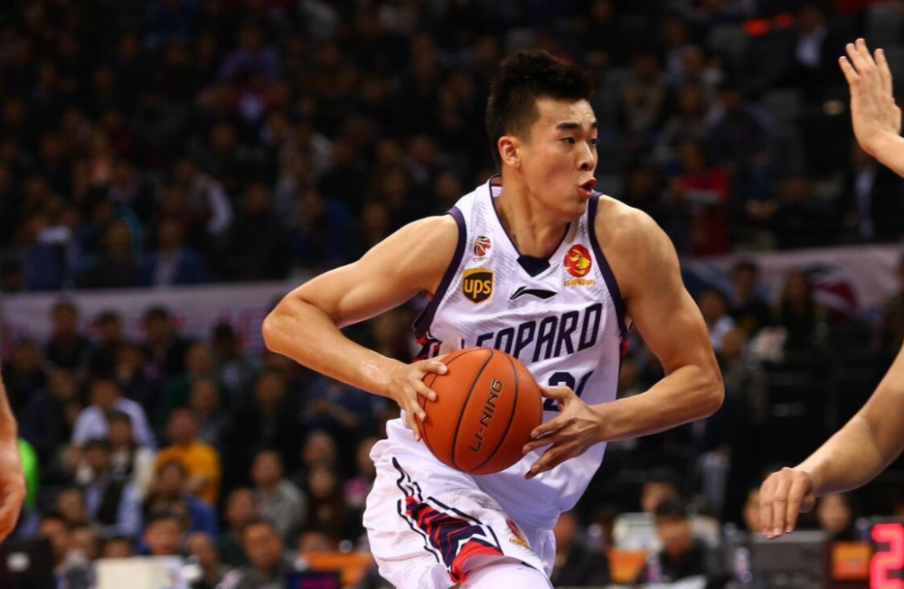 包含法甲赛前走向成谜，北京首钢造点机会，目标明确，赛季目标并未改变的词条