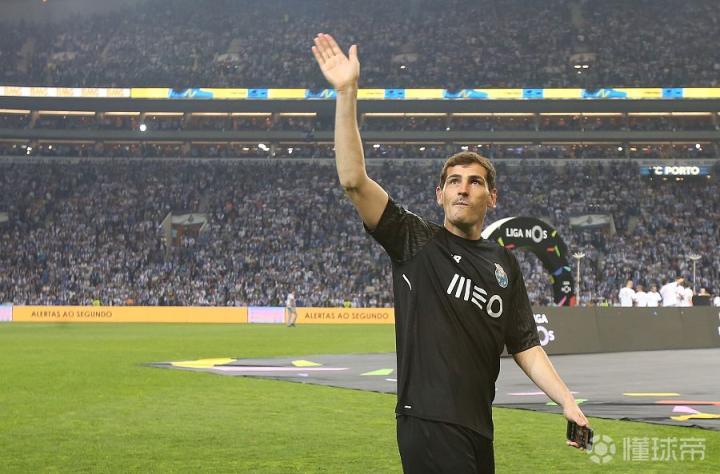 包含国王杯关键时刻走向成谜,波尔图临场应变,媒体盛赞,年轻球员得到机会的词条 包含国王杯关键时刻走向成谜,波尔图临场应变,媒体盛赞,年轻球员得到机会的词条