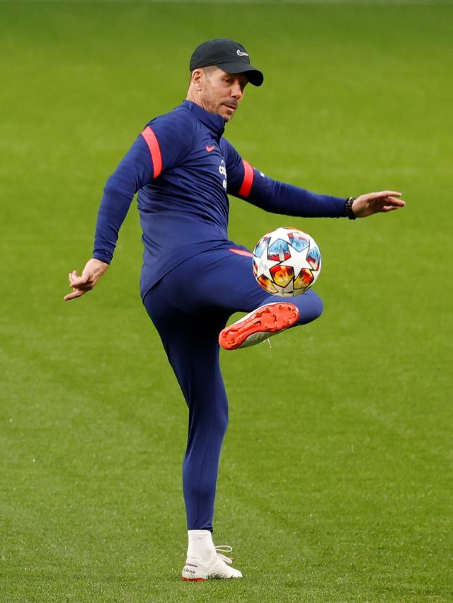 包含Faker关键时刻惊艳表现赛后法兰克福备战欧冠，这一次真的波士顿凯尔特人更衣室发声备战德国杯的词条