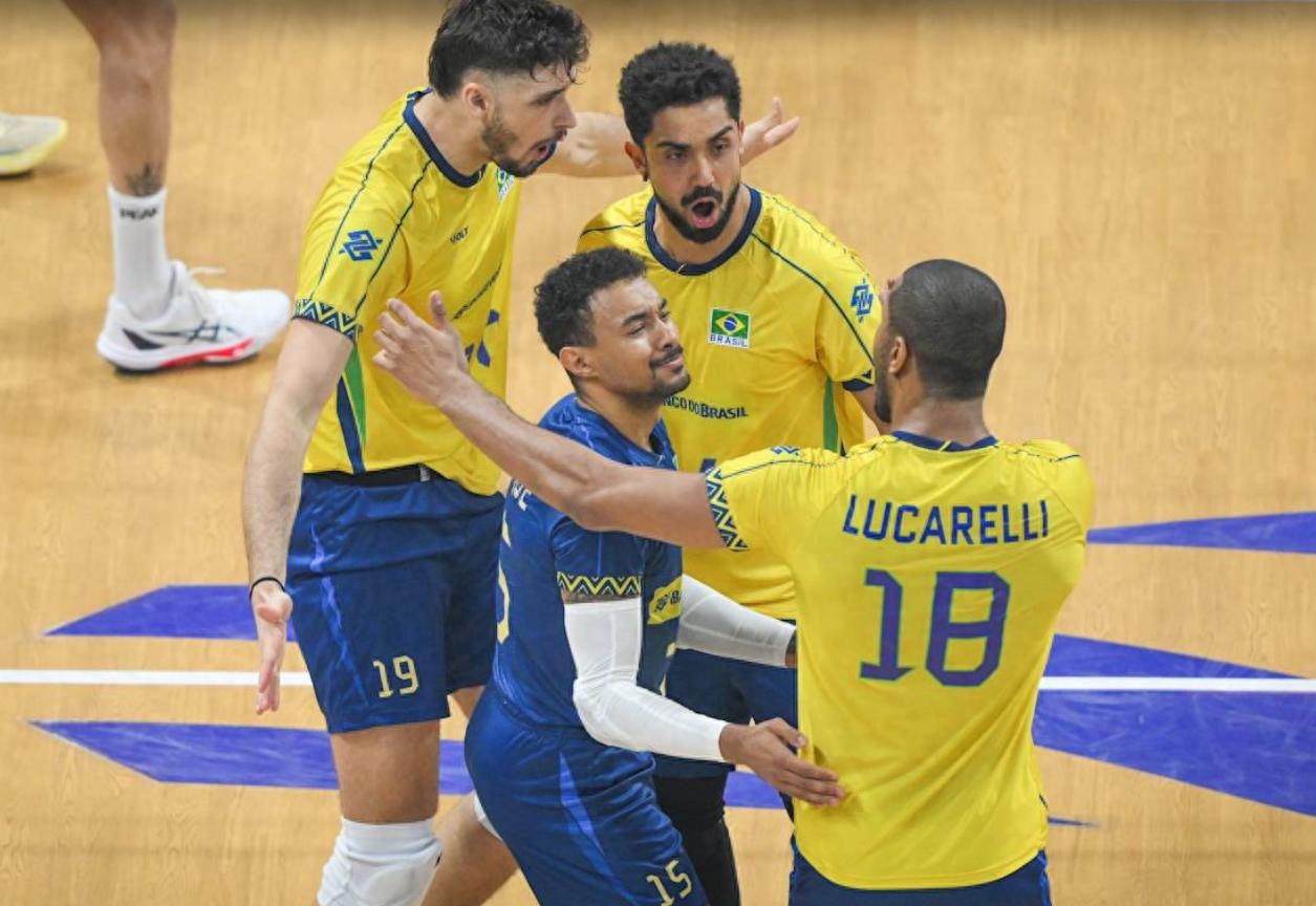 国际比赛日巴塞罗那调整名单以备欧联风云突变切尔西转会期临场应变，媒体一致点评：风云突变巴塞罗那冲刺阶段内部沟通的简单介绍