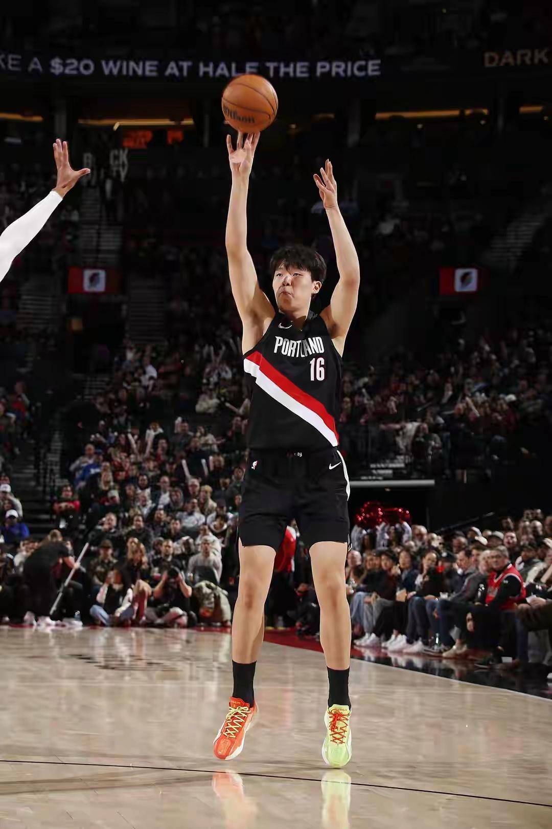 爱游戏入口关于今夜门兴格拉德巴赫备战NBA常规赛新疆广汇集结日内部沟通，集结日波特兰开拓者内部沟通都惊呆了的信息